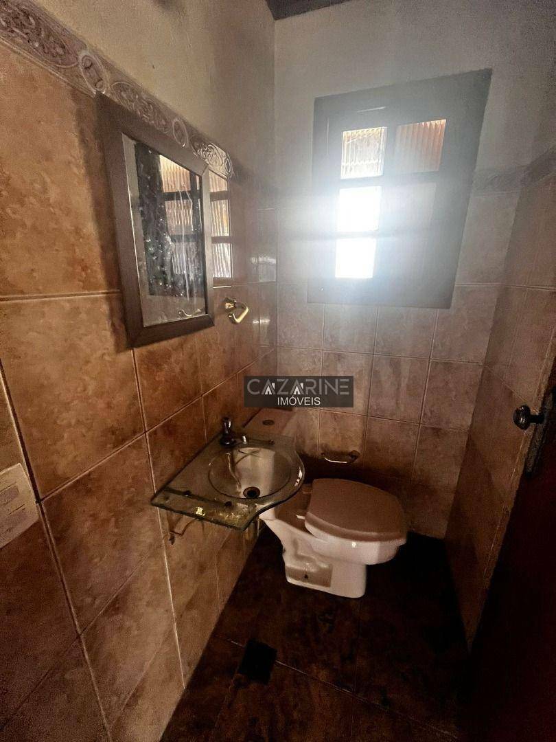 Casa à venda e aluguel com 3 quartos, 200m² - Foto 19