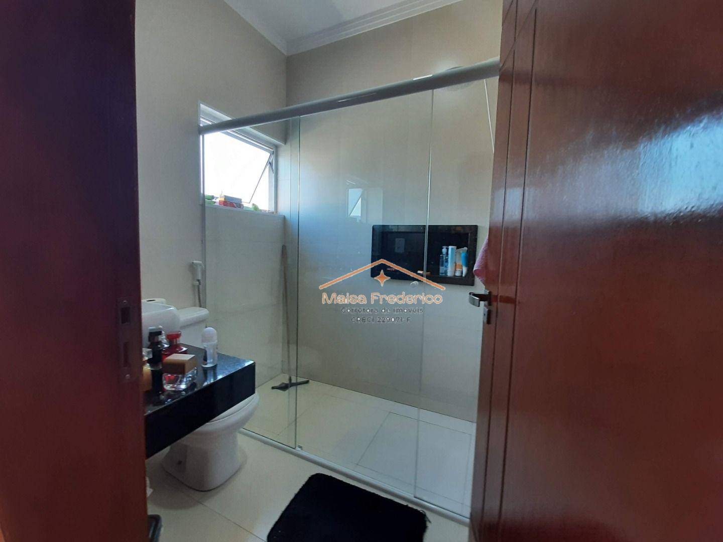 Casa à venda com 4 quartos, 300m² - Foto 16