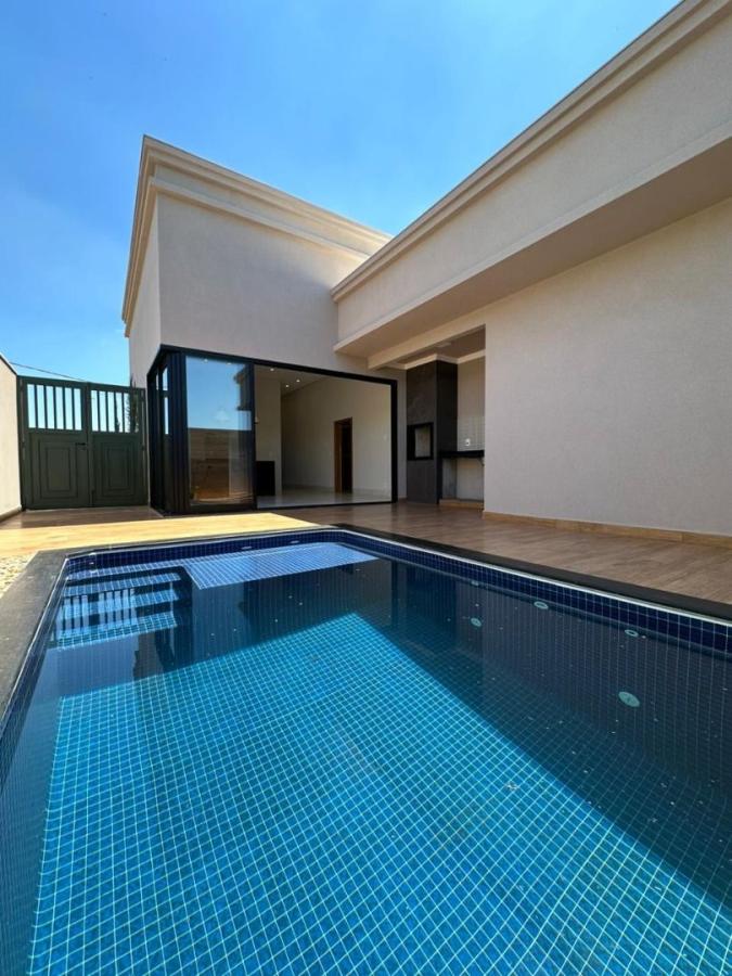 Casa à venda com 3 quartos, 156m² - Foto 3