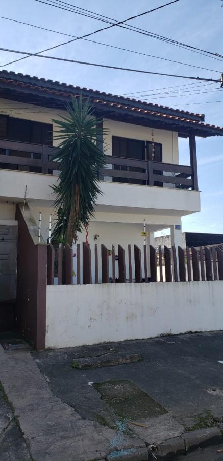 Casa à venda com 3 quartos, 250m² - Foto 2