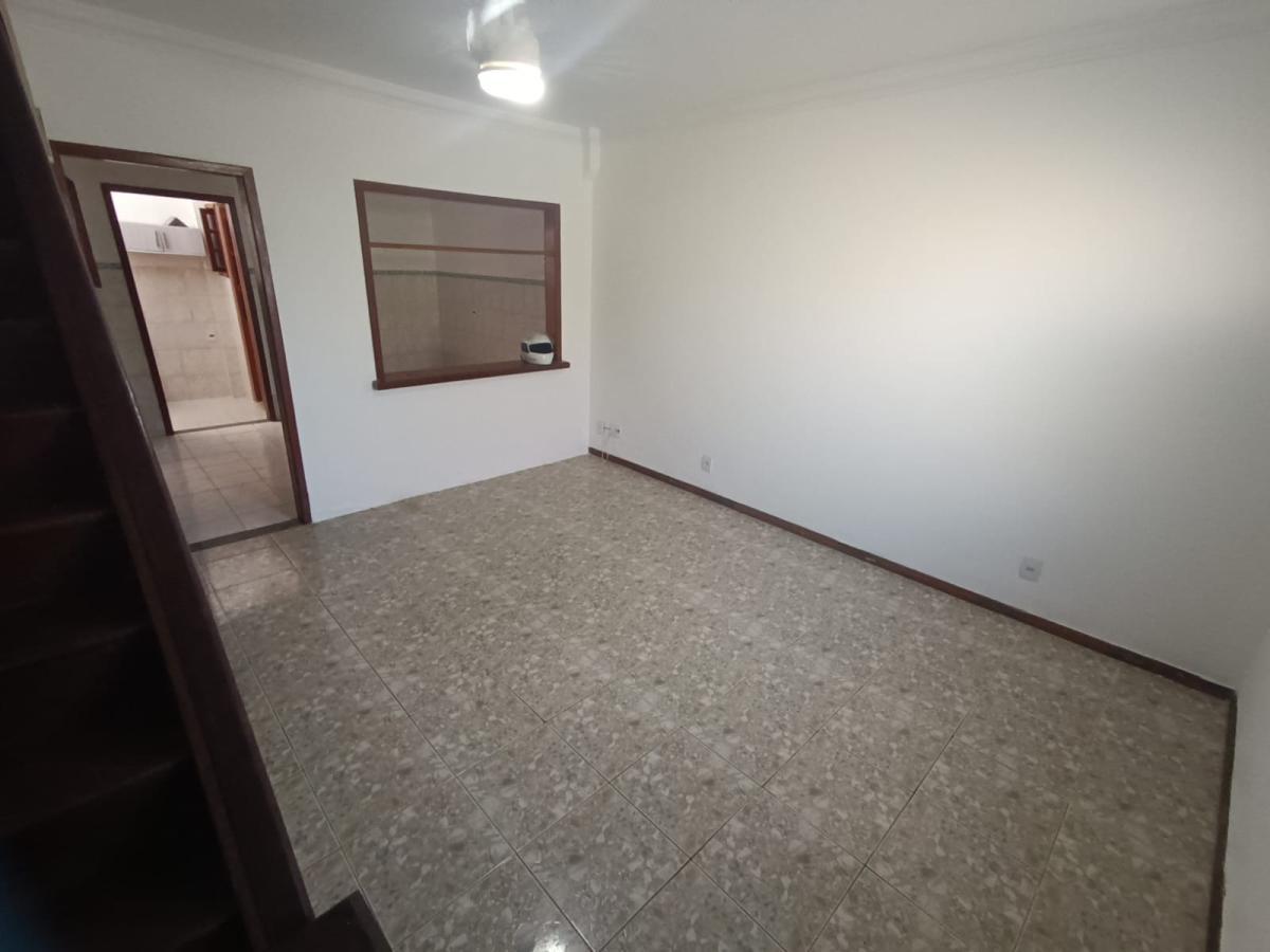 Casa à venda com 2 quartos, 78m² - Foto 11