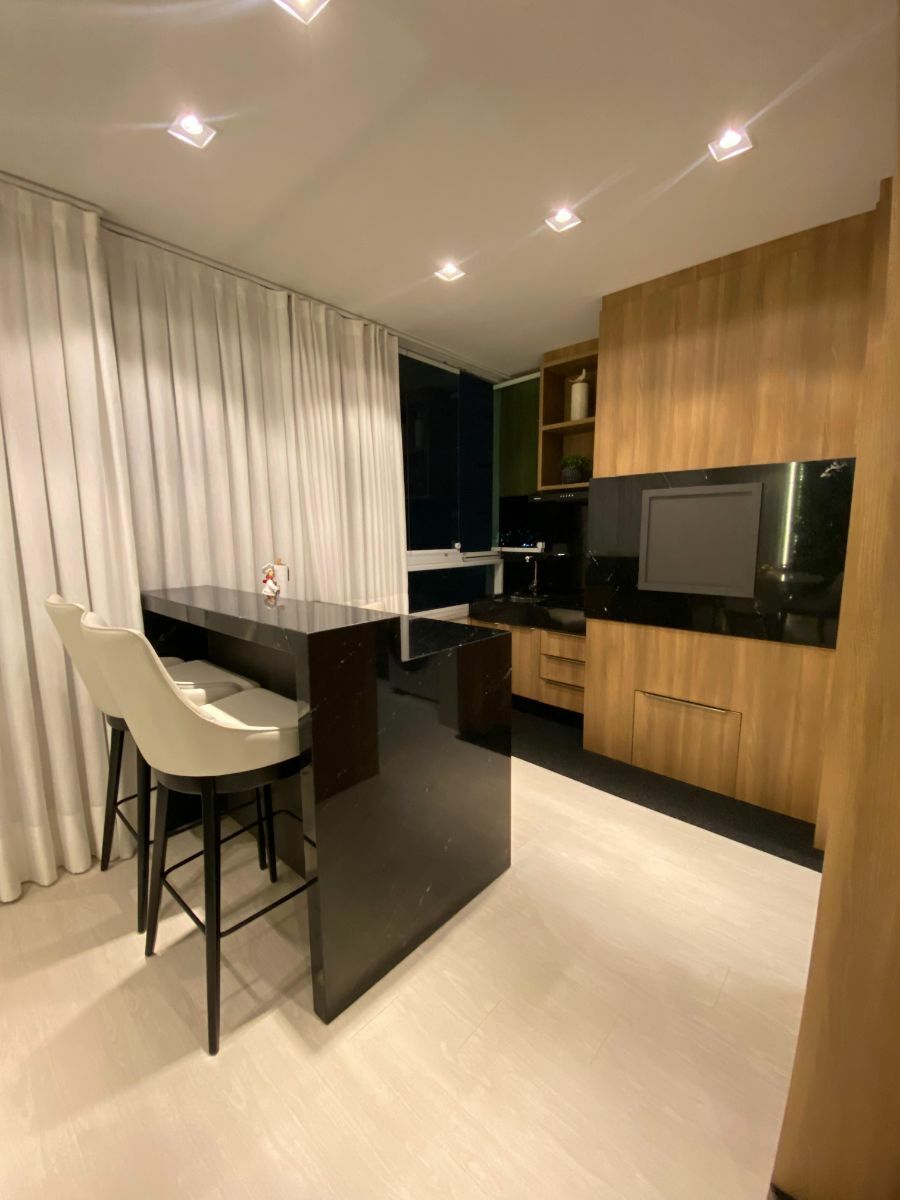 Apartamento à venda com 3 quartos, 147m² - Foto 4