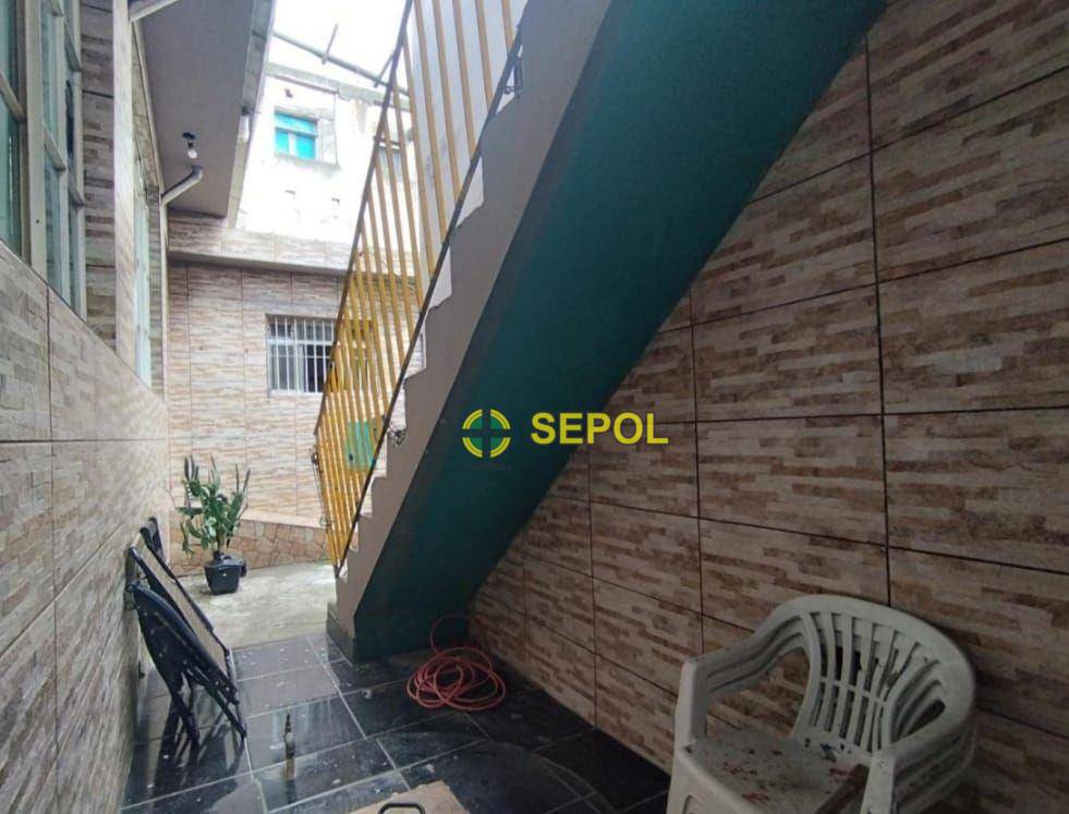 Casa à venda com 3 quartos, 200m² - Foto 17