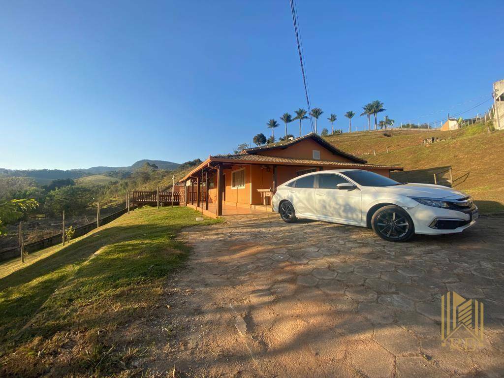 Chácara à venda com 3 quartos, 320m² - Foto 2