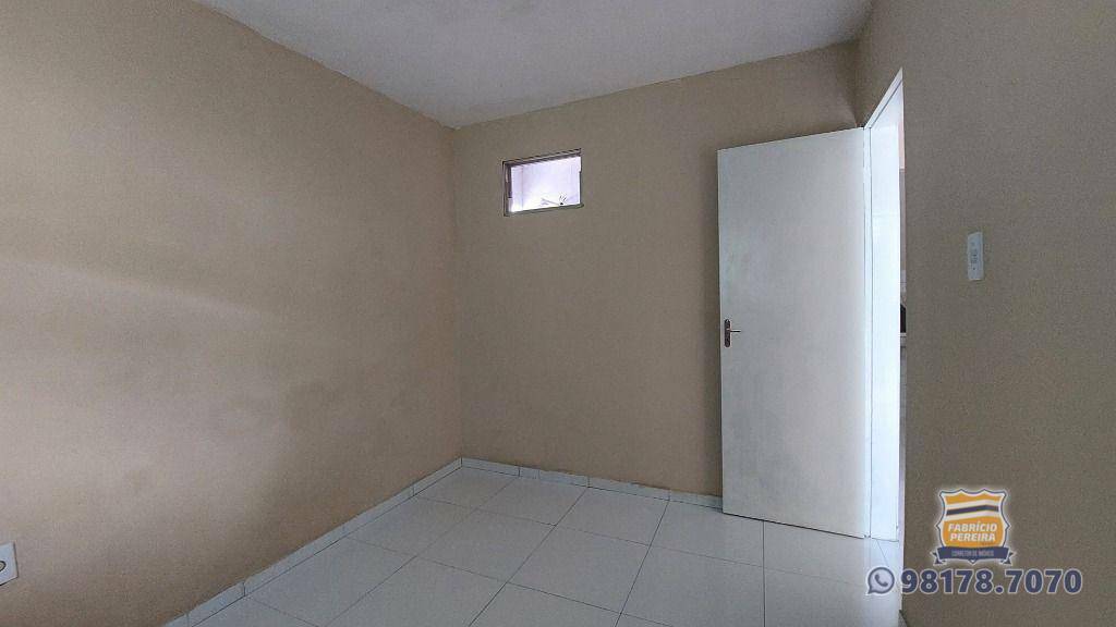 Casa para alugar com 2 quartos, 72m² - Foto 18