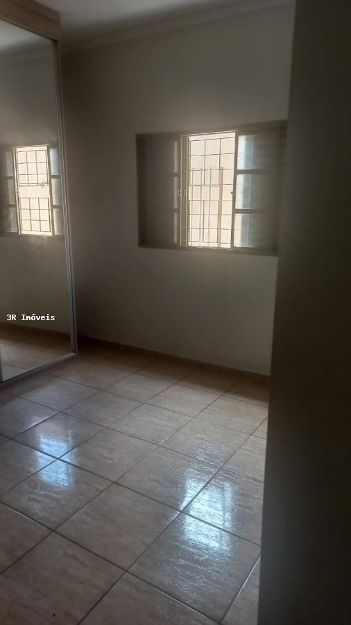 Casa à venda com 3 quartos, 200m² - Foto 16