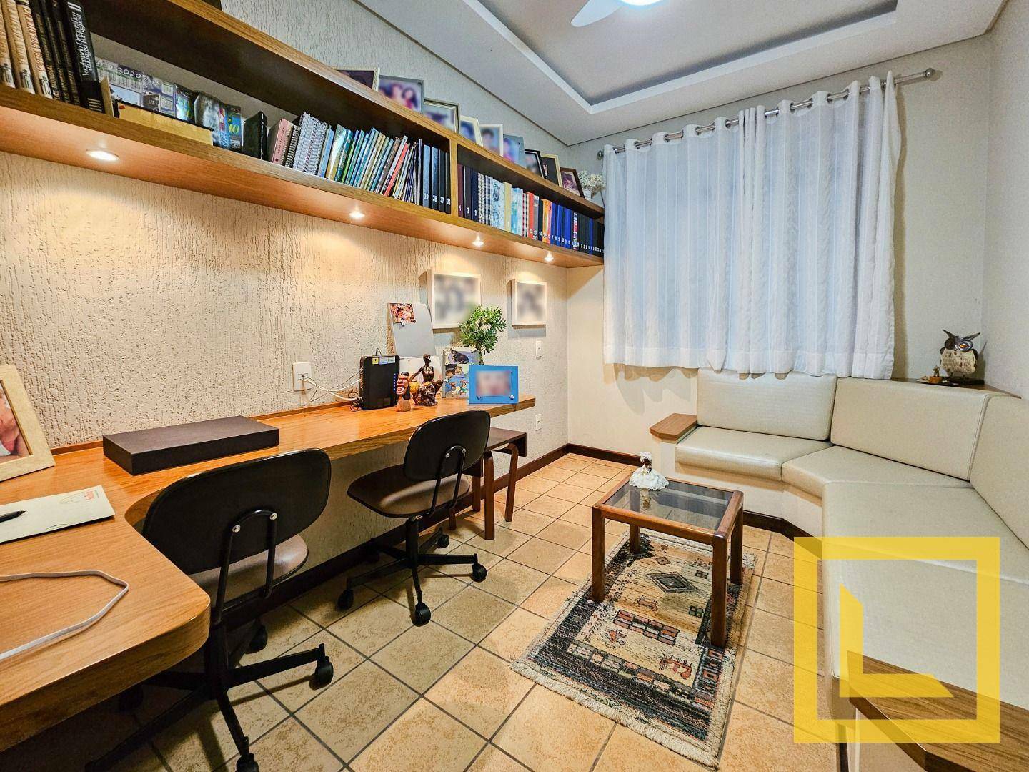 Casa à venda com 3 quartos, 322m² - Foto 13