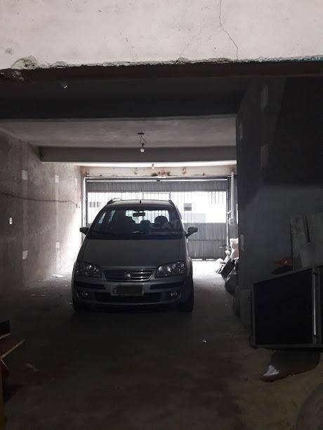 Sobrado à venda com 5 quartos, 200m² - Foto 2