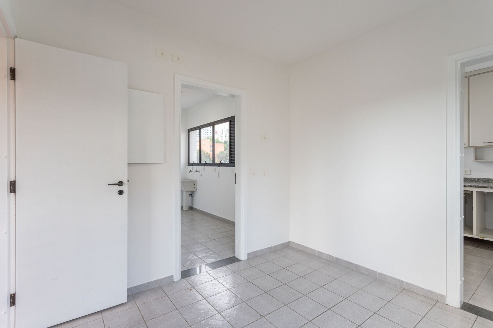 Apartamento à venda com 4 quartos, 153m² - Foto 32