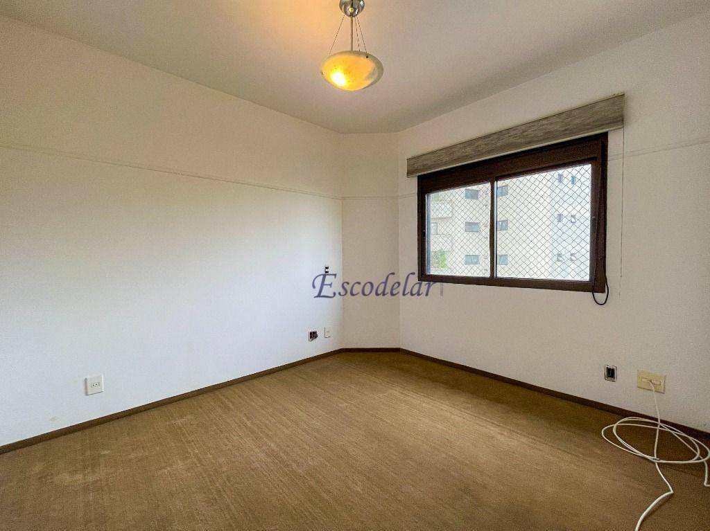 Apartamento à venda com 3 quartos, 213m² - Foto 23