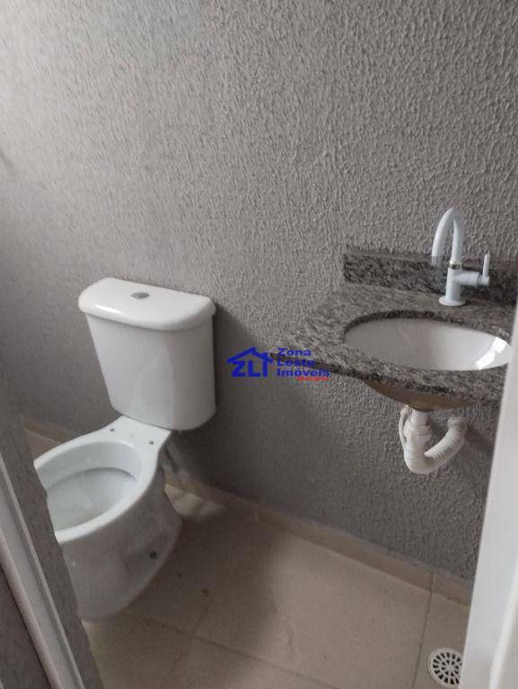 Sobrado para alugar com 2 quartos, 60m² - Foto 12