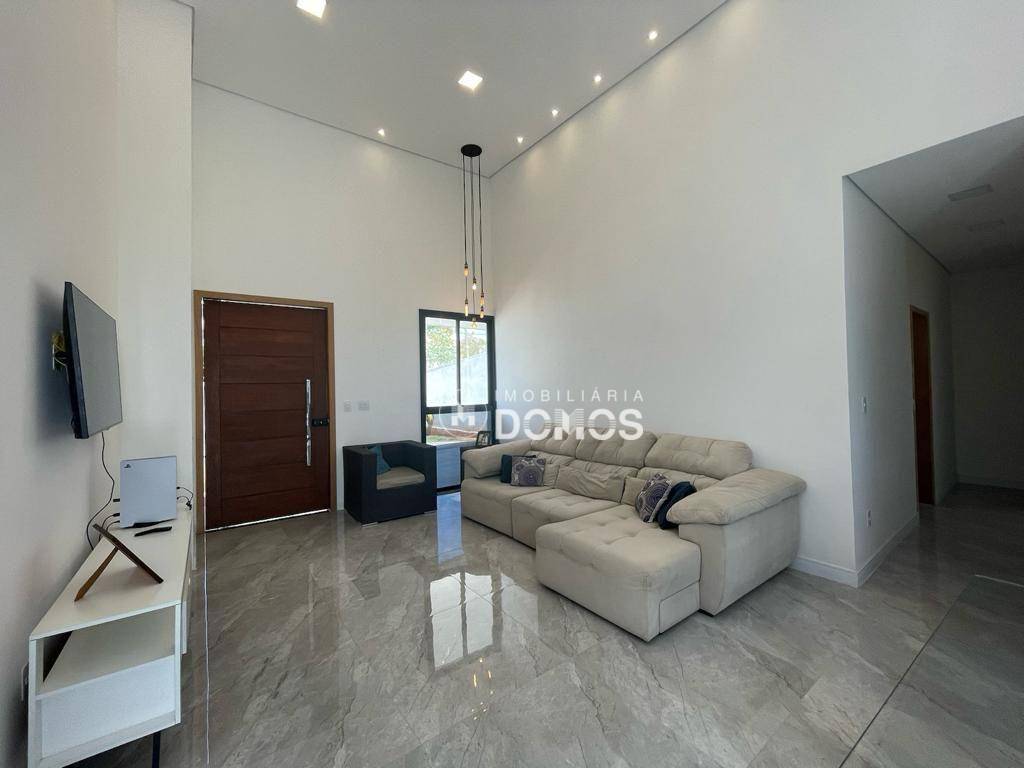 Casa à venda com 3 quartos, 256m² - Foto 8