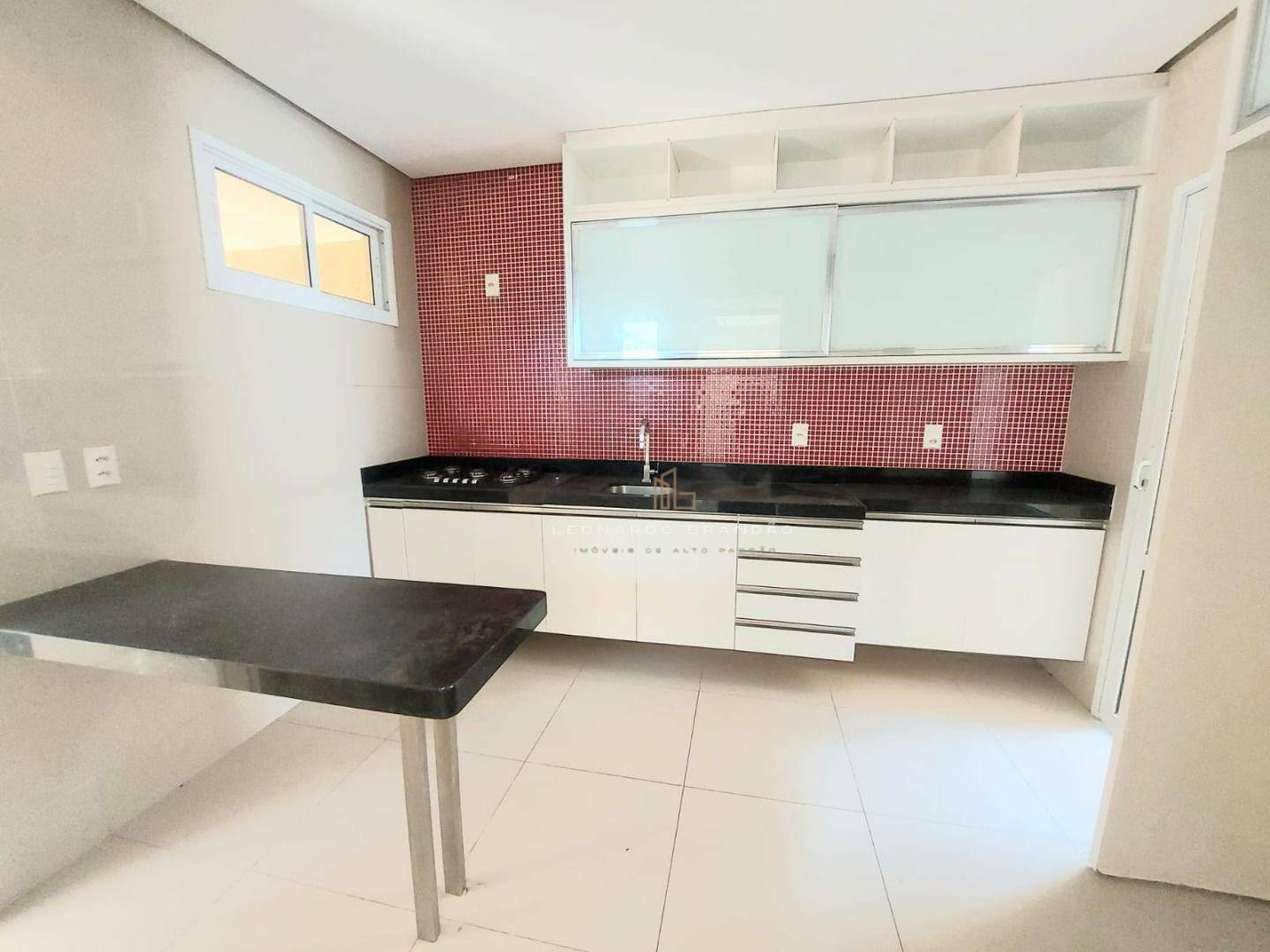 Casa à venda com 3 quartos, 230m² - Foto 12