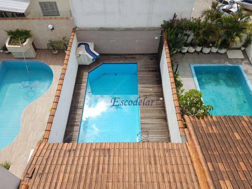 Sobrado à venda com 4 quartos, 300m² - Foto 1