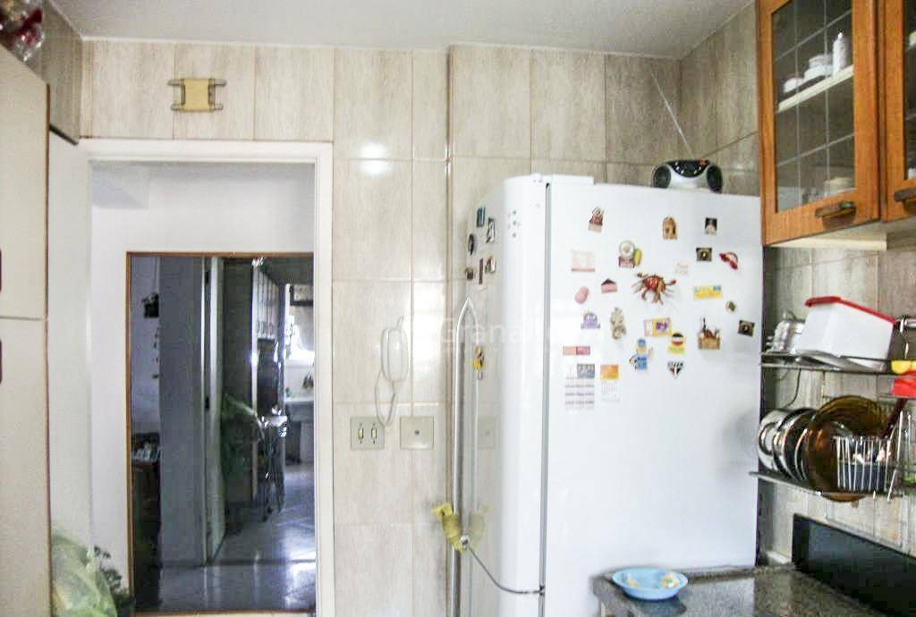 Apartamento à venda com 3 quartos, 75m² - Foto 9