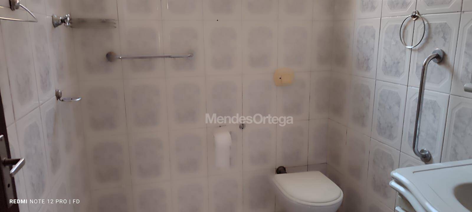 Casa para alugar com 2 quartos, 70m² - Foto 19