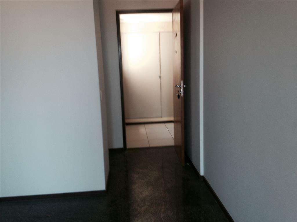 Apartamento à venda com 3 quartos, 94m² - Foto 15