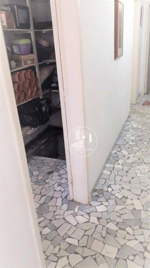 Sobrado à venda com 3 quartos, 400m² - Foto 20