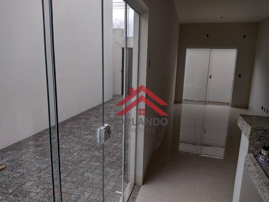 Casa à venda com 3 quartos, 68m² - Foto 3