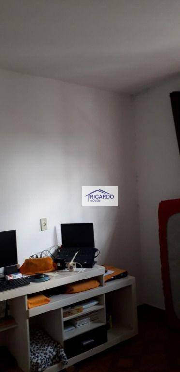 Sobrado à venda com 3 quartos, 120m² - Foto 3