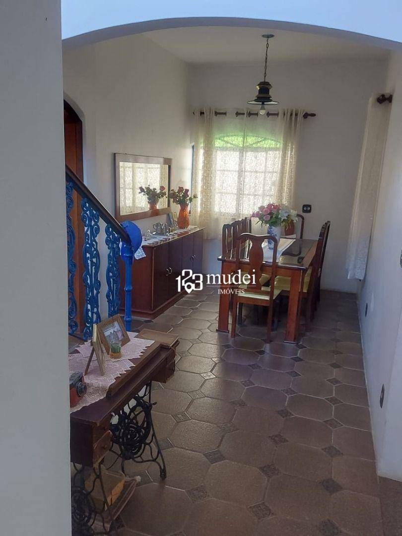 Casa à venda com 4 quartos, 180m² - Foto 48