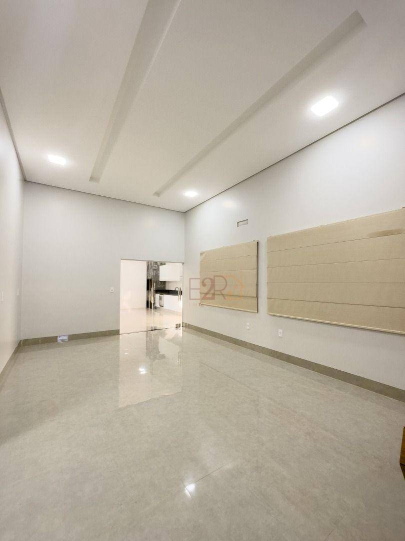 Casa à venda com 3 quartos, 183m² - Foto 4