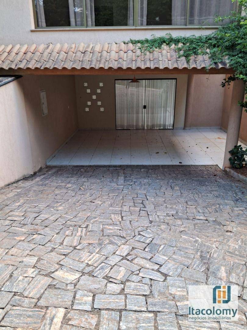 Casa de Condomínio para alugar com 3 quartos, 280m² - Foto 16