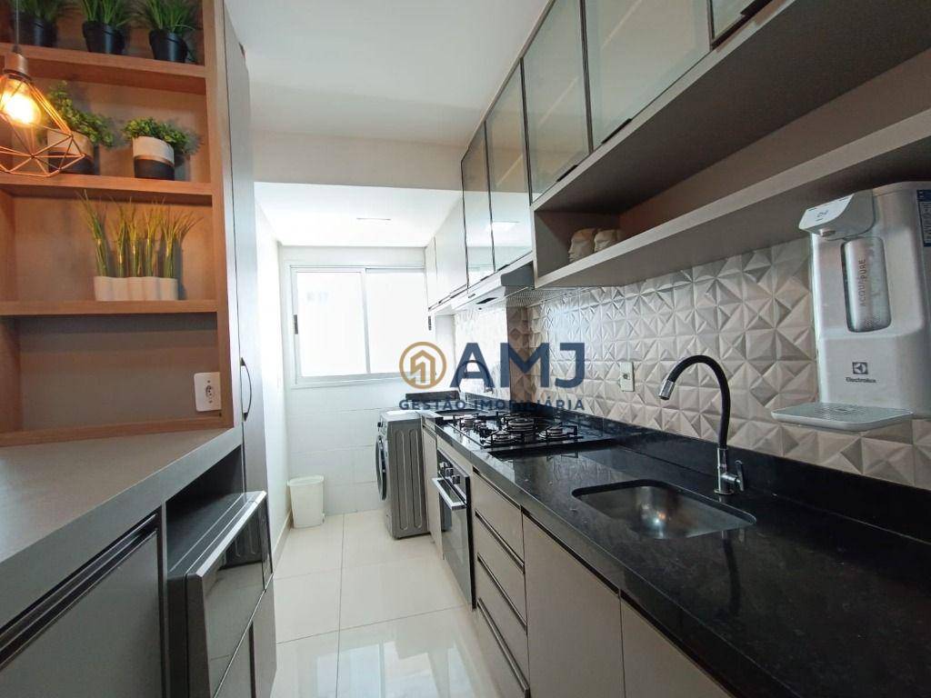 Apartamento à venda com 2 quartos, 56m² - Foto 11