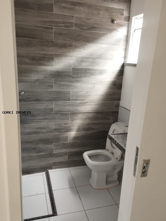 Casa à venda com 2 quartos, 60m² - Foto 15