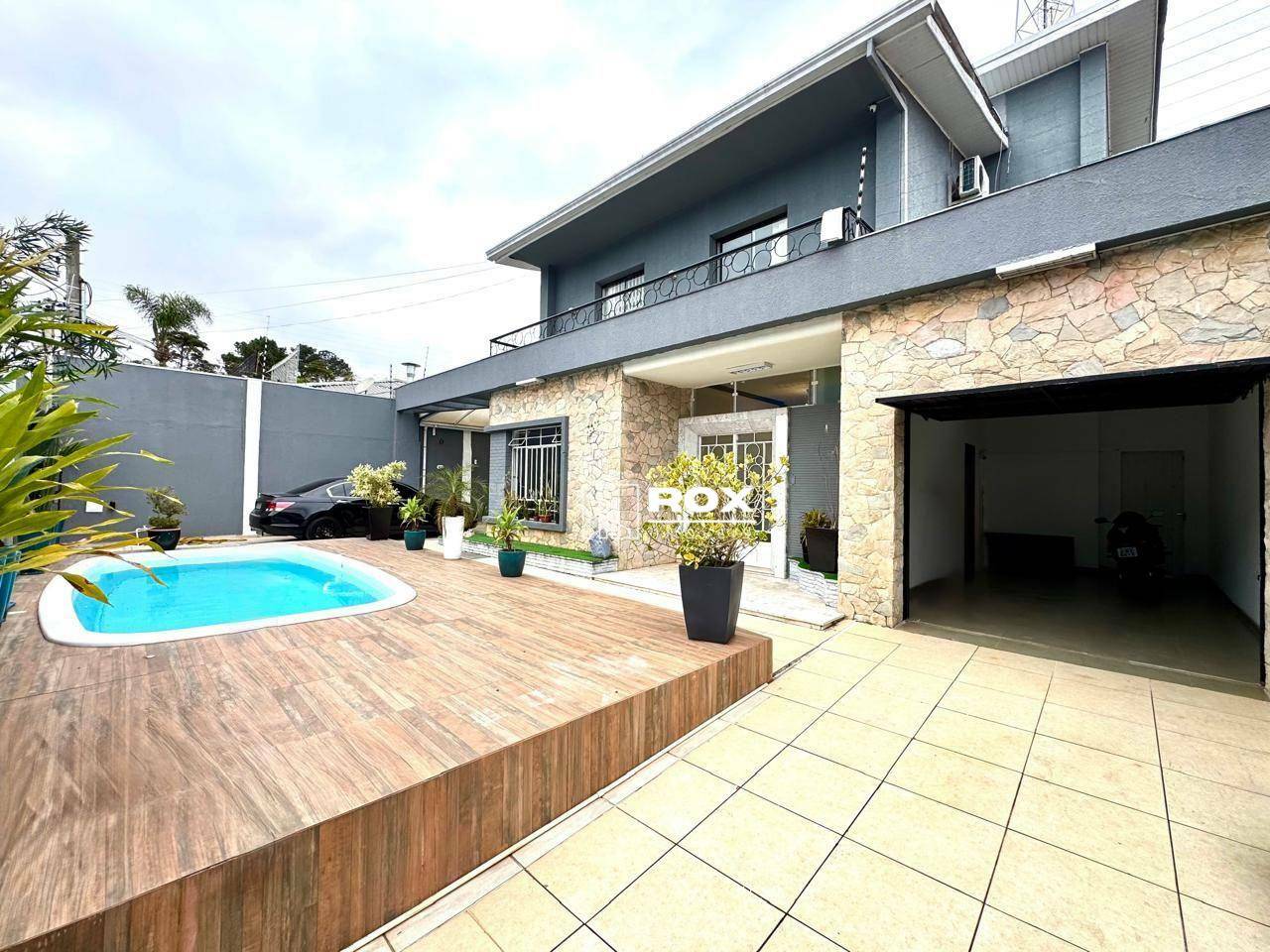 Casa para alugar com 7 quartos, 540m² - Foto 1