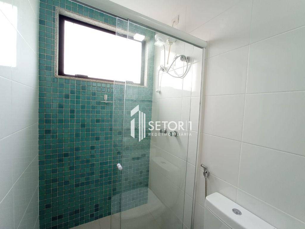 Apartamento para alugar com 2 quartos, 106m² - Foto 16