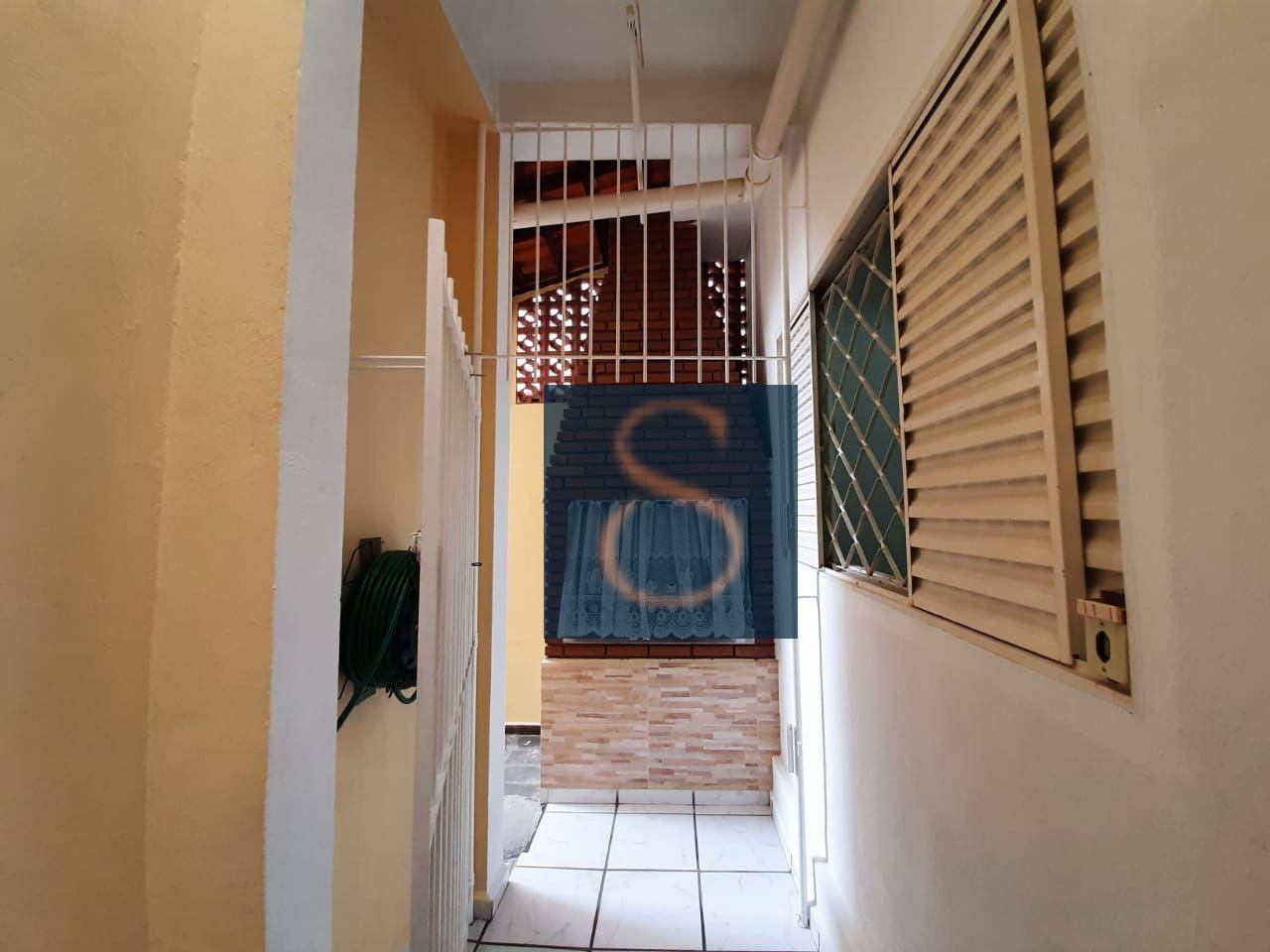 Sobrado à venda com 3 quartos, 327m² - Foto 11