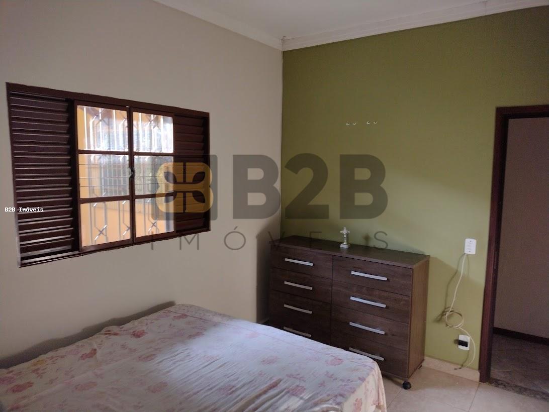 Casa à venda com 3 quartos, 156m² - Foto 7