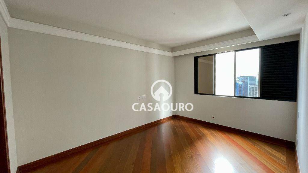 Apartamento à venda com 4 quartos, 280m² - Foto 10