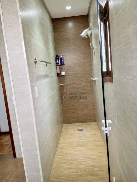 Sobrado à venda com 4 quartos, 301m² - Foto 35