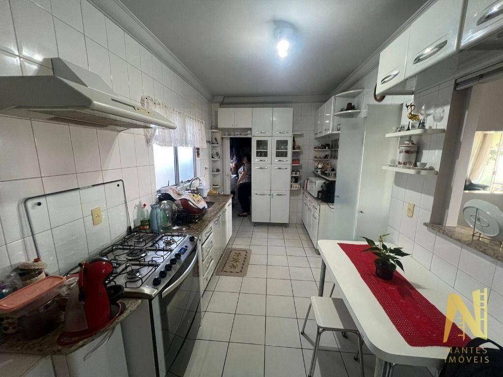 Apartamento à venda com 3 quartos, 96m² - Foto 6