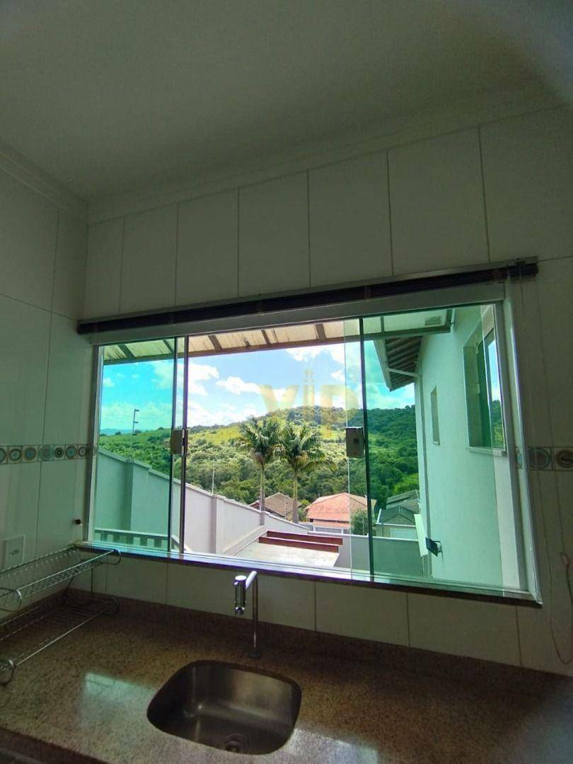 Casa à venda com 3 quartos, 190m² - Foto 30