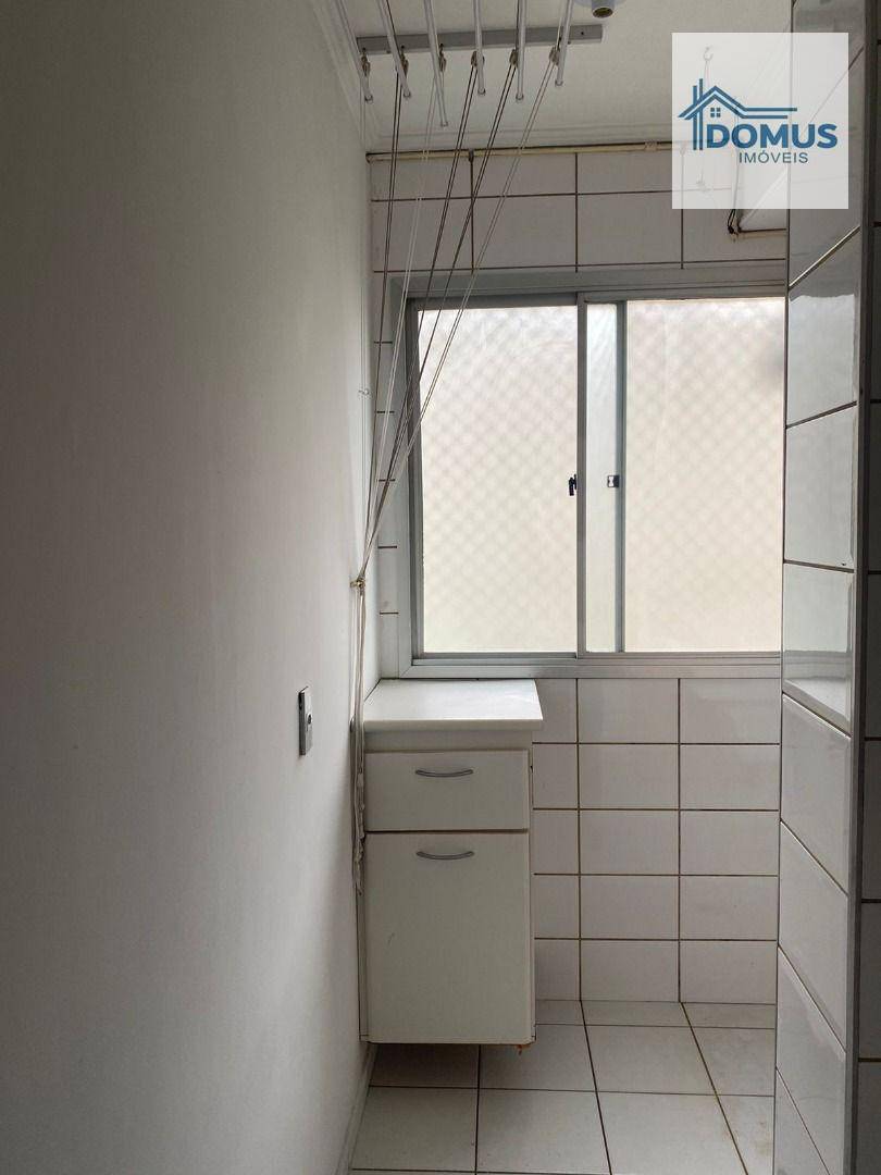 Apartamento para alugar com 2 quartos, 68m² - Foto 8