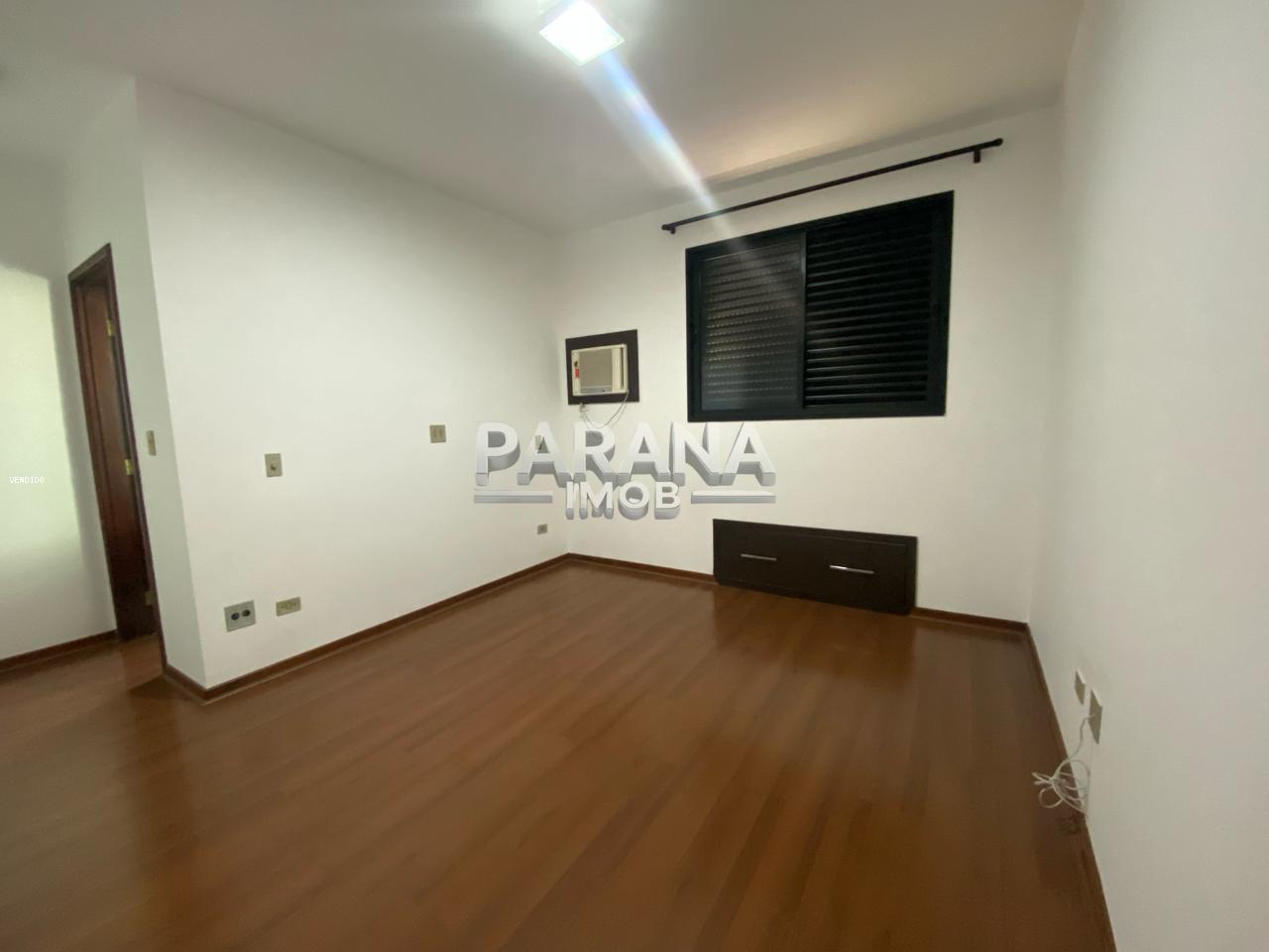 Apartamento à venda com 3 quartos, 124m² - Foto 11