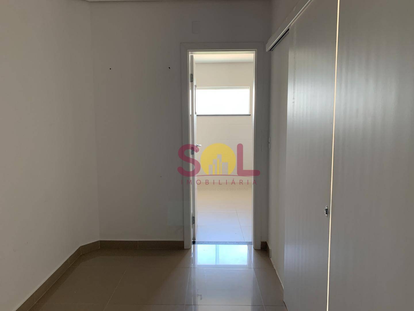 Casa à venda com 4 quartos, 287m² - Foto 14