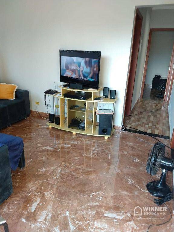 Casa à venda com 3 quartos, 94m² - Foto 4