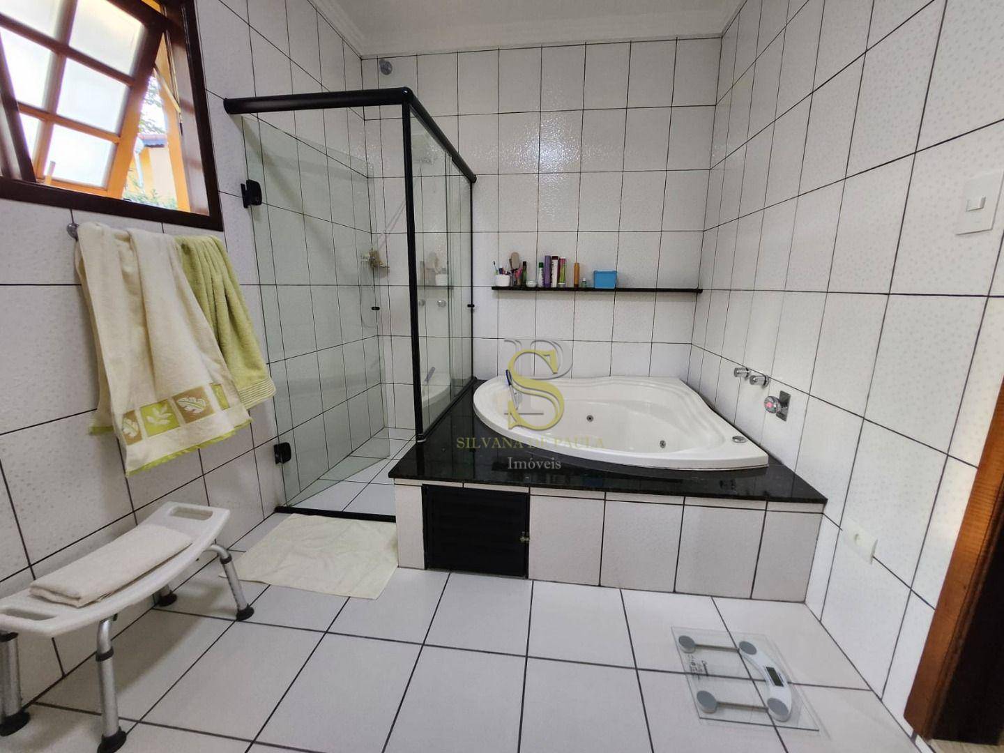 Chácara à venda com 5 quartos, 659m² - Foto 27