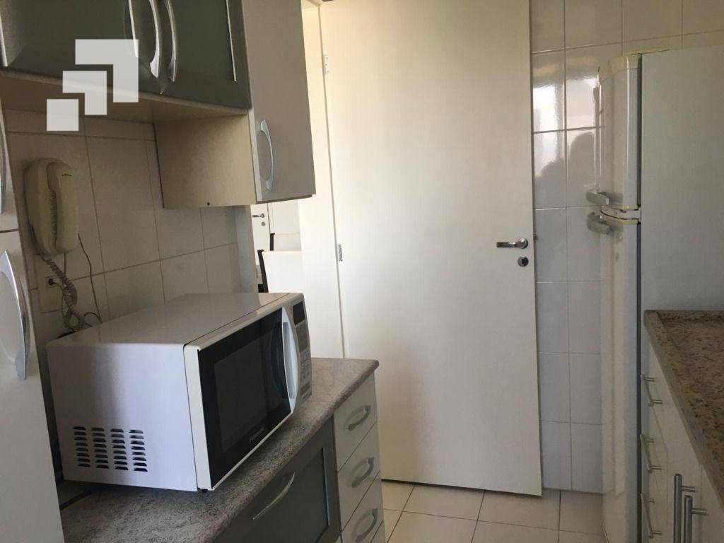 Apartamento para alugar com 1 quarto, 42m² - Foto 6