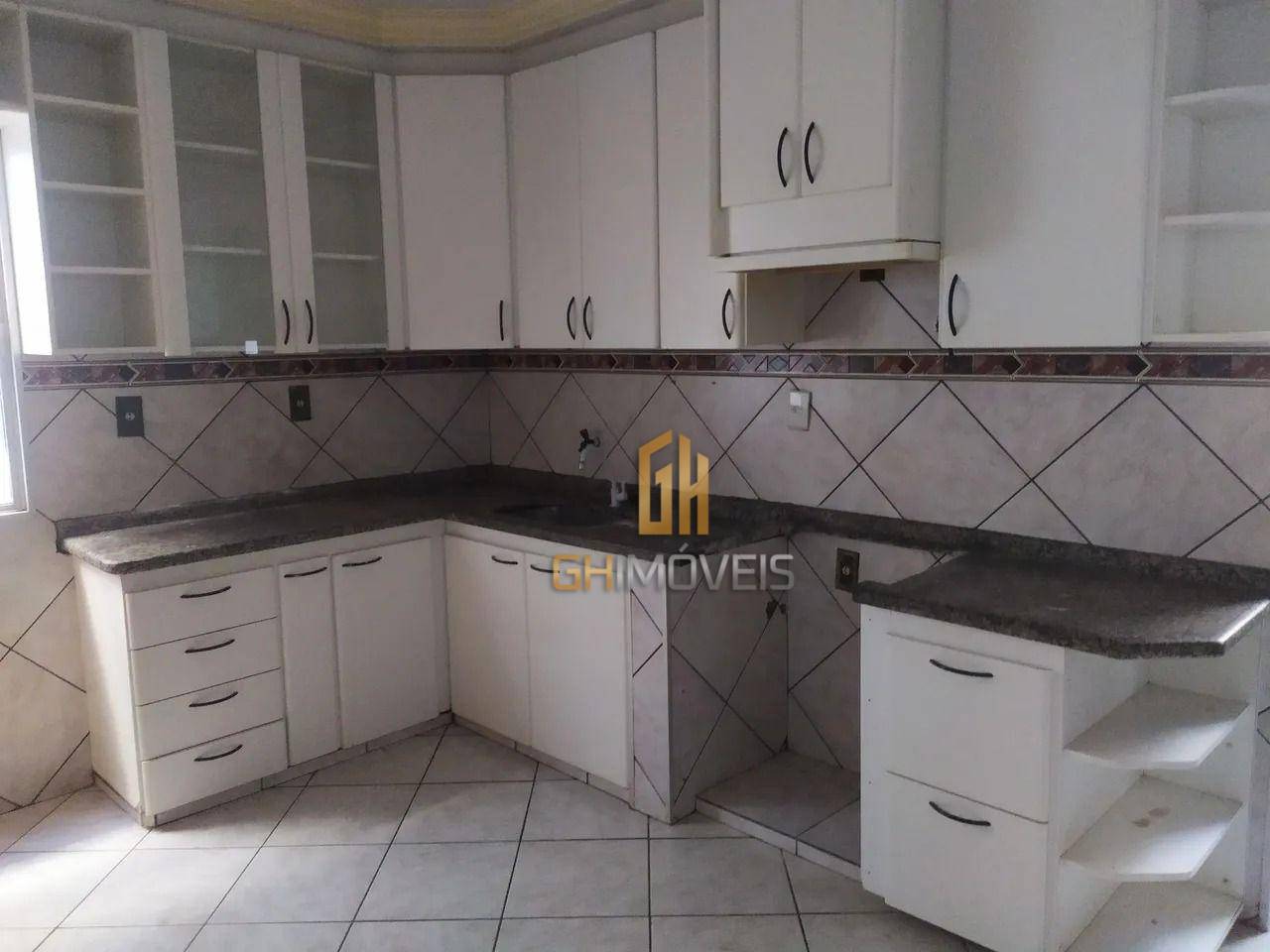 Apartamento à venda com 3 quartos, 77m² - Foto 4