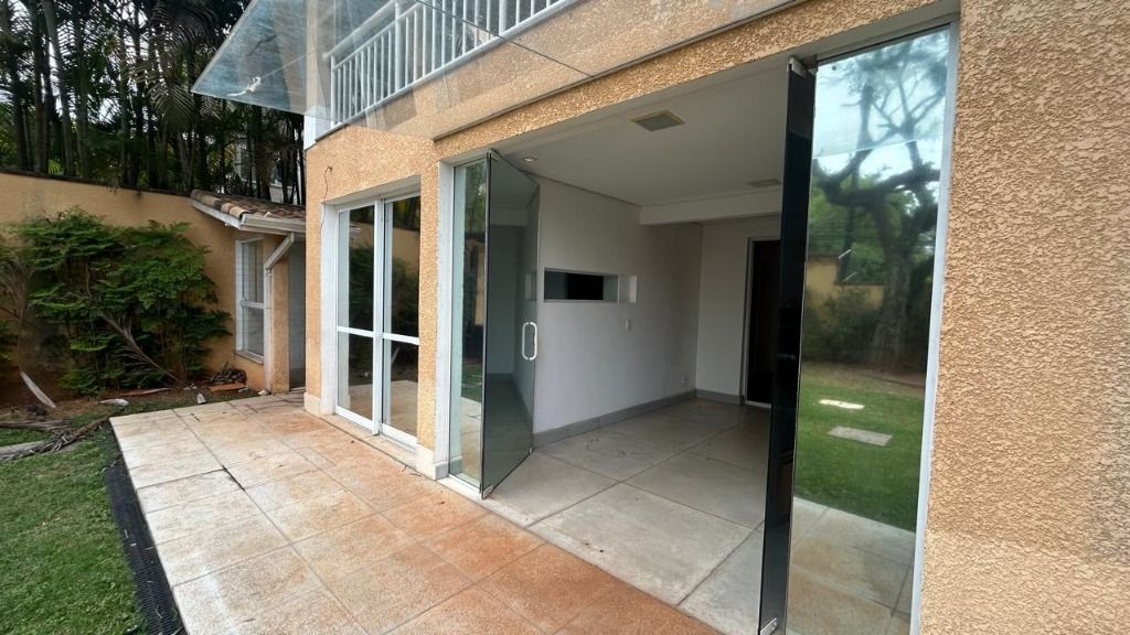 Casa de Condomínio para alugar com 3 quartos, 280m² - Foto 11