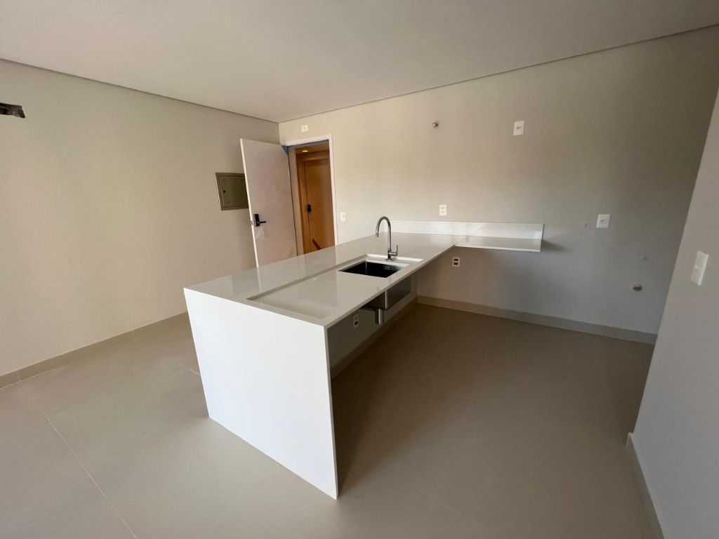 Apartamento à venda com 1 quarto, 70m² - Foto 60