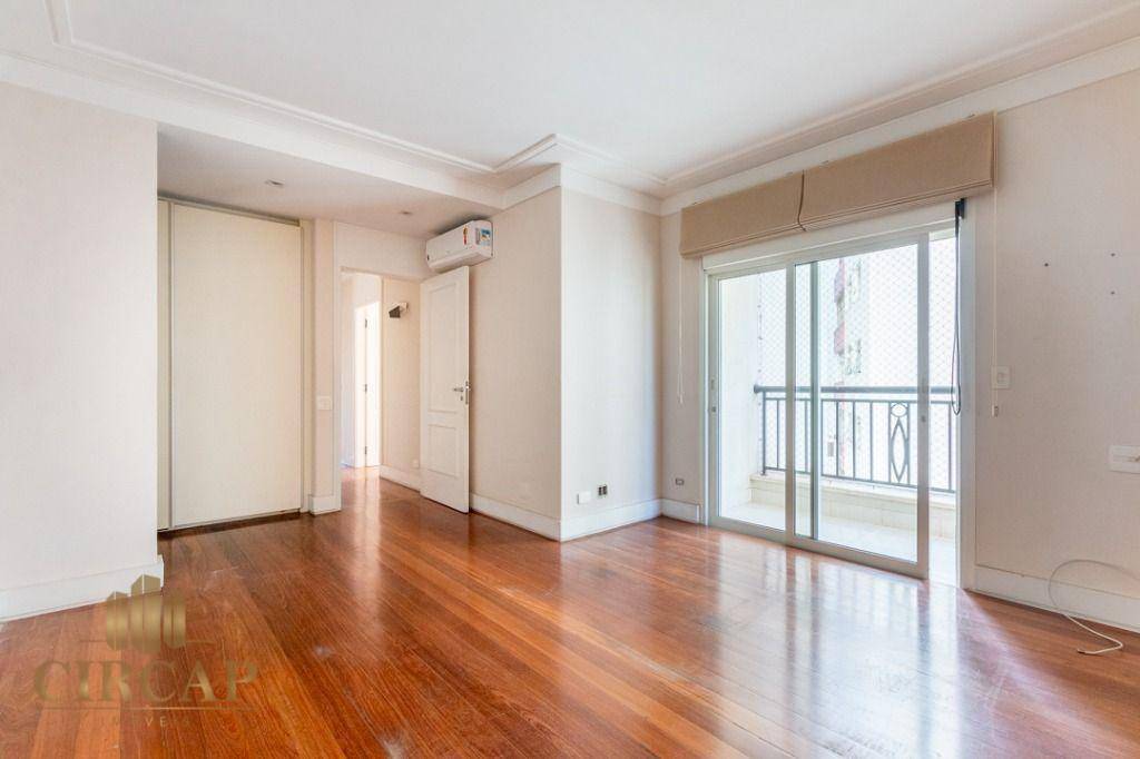 Apartamento à venda com 4 quartos, 211m² - Foto 6