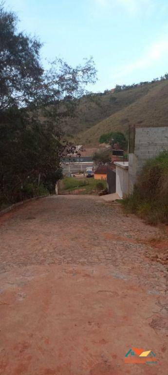 Casa à venda com 2 quartos, 54m² - Foto 3