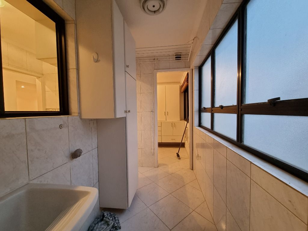 Apartamento à venda com 3 quartos, 150m² - Foto 17