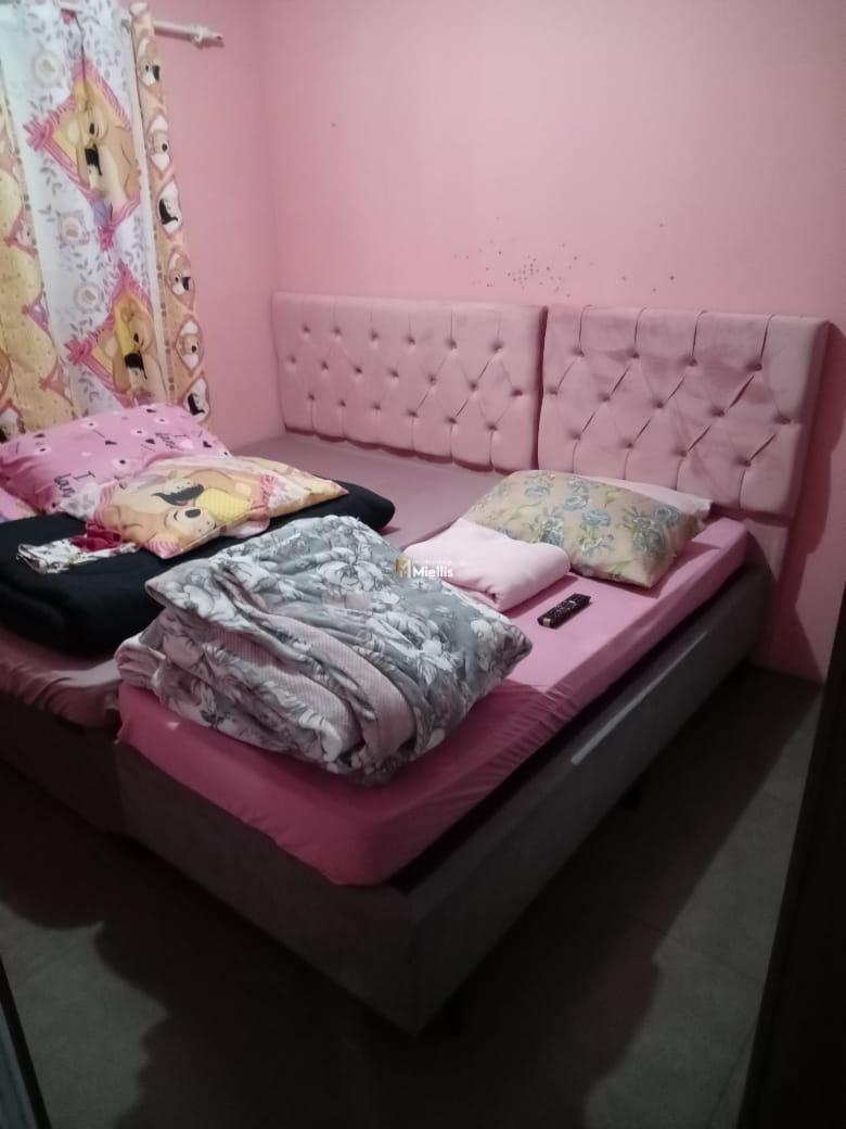 Casa à venda com 2 quartos, 52m² - Foto 4